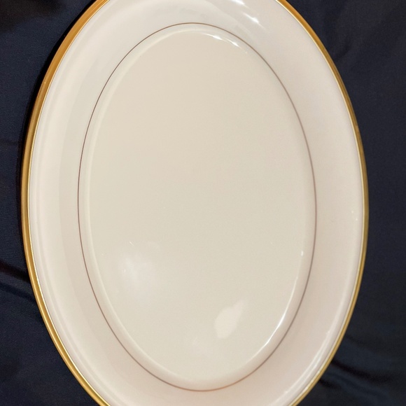 LIKE NEW: Oval Serving Platter, Eternal by Lenox, gold-rimmed fine china - Picture 1 of 6